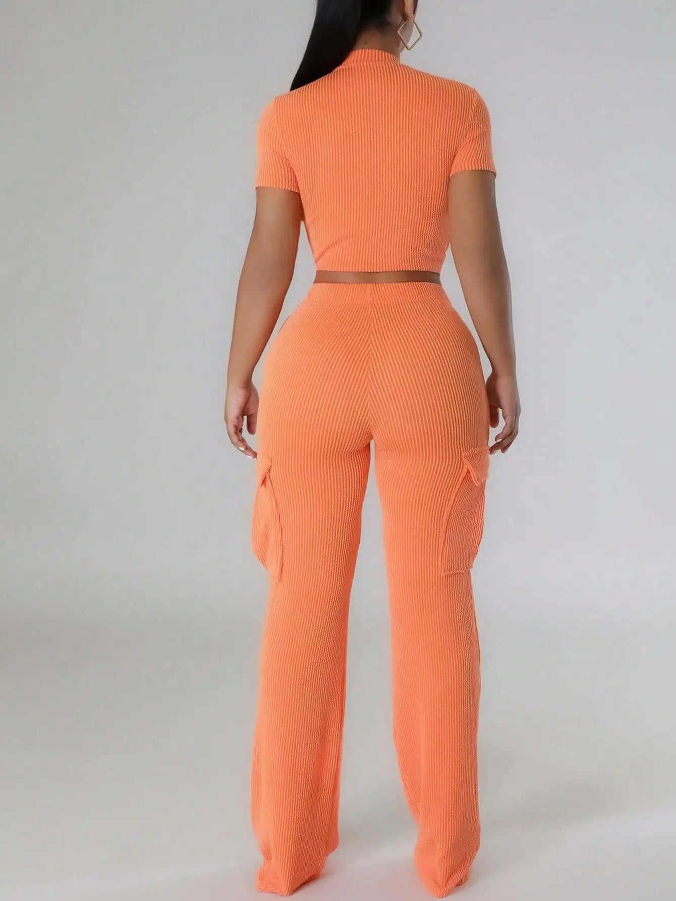 Women's Ribbed Two-Piece Tracksuit Set - Short Sleeve Crop Top & High Waisted Wide Leg Pants - Casual Sporty Outfit for Gym