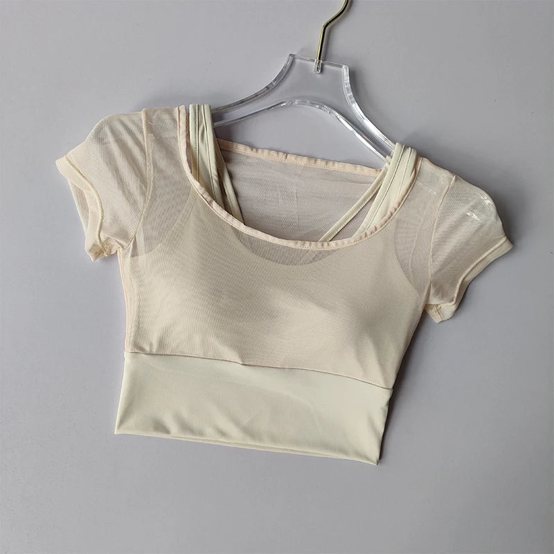 Women Pilates Training Fitness Suit Built‑in Chest Pad Quick Dry Short Sleeve Yoga Top Breathable High‑End Feel Gym Workout Activewear