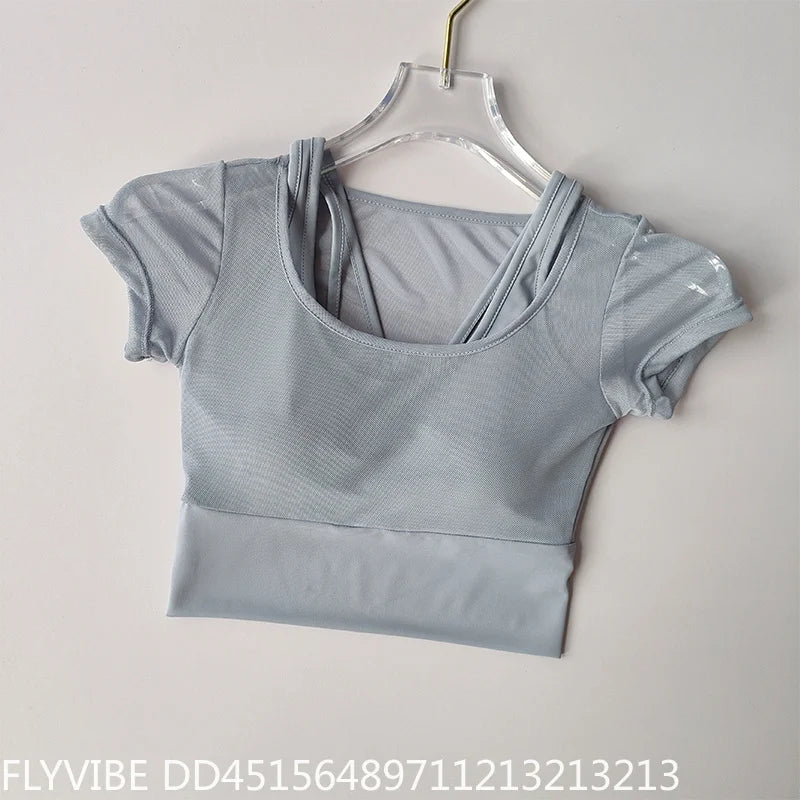 Women Pilates Training Fitness Suit Built‑in Chest Pad Quick Dry Short Sleeve Yoga Top Breathable High‑End Feel Gym Workout Activewear