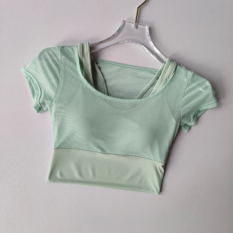Women Pilates Training Fitness Suit Built‑in Chest Pad Quick Dry Short Sleeve Yoga Top Breathable High‑End Feel Gym Workout Activewear